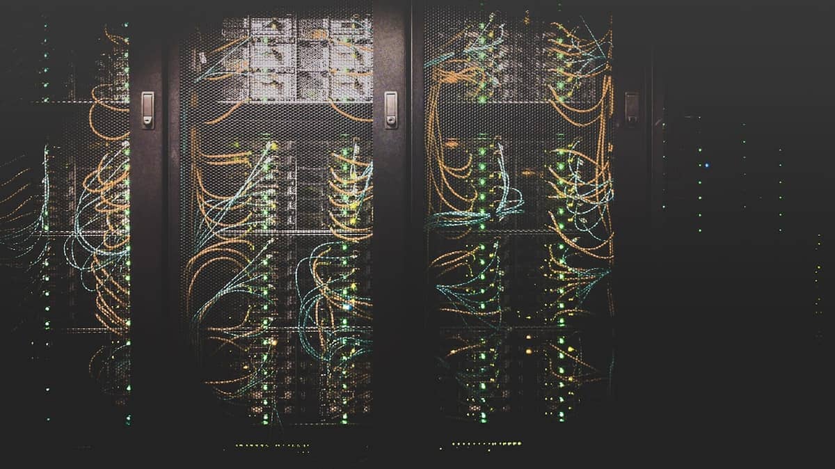 Networks That Never Let You Down